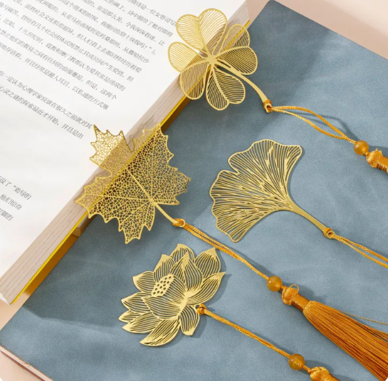 High-quality metal bookmarks with elegant floral and animal shapes