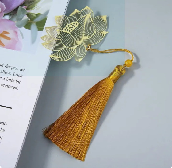 High-quality metal bookmarks with elegant floral and animal shapes